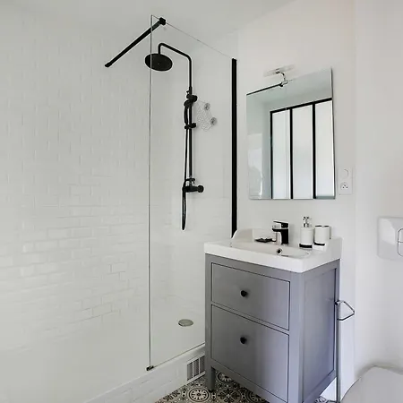 Bastille - Elegant 2 Persons * باريس