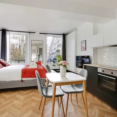 Bastille - Elegant 2 Persons باريس